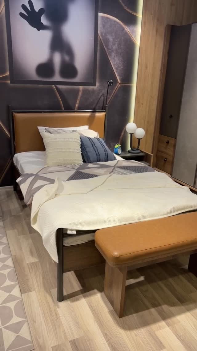 Youth Bedroom — Modern Style